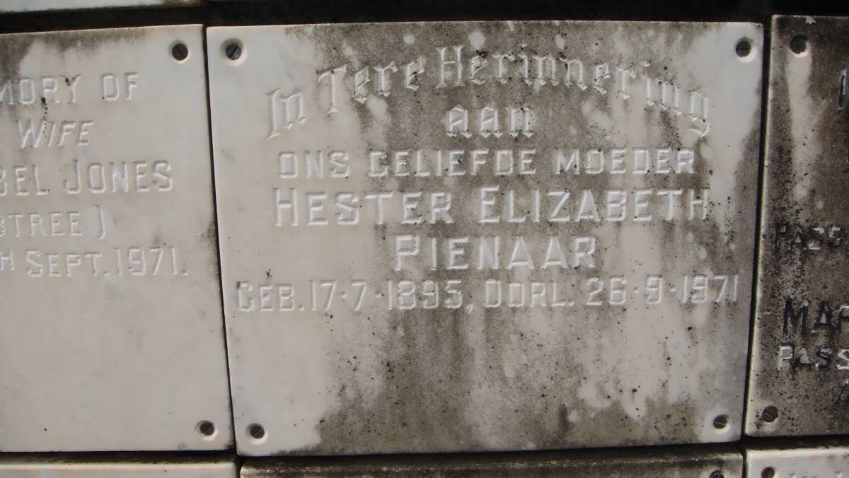 PIENAAR Hester Elizabeth 1895-1971