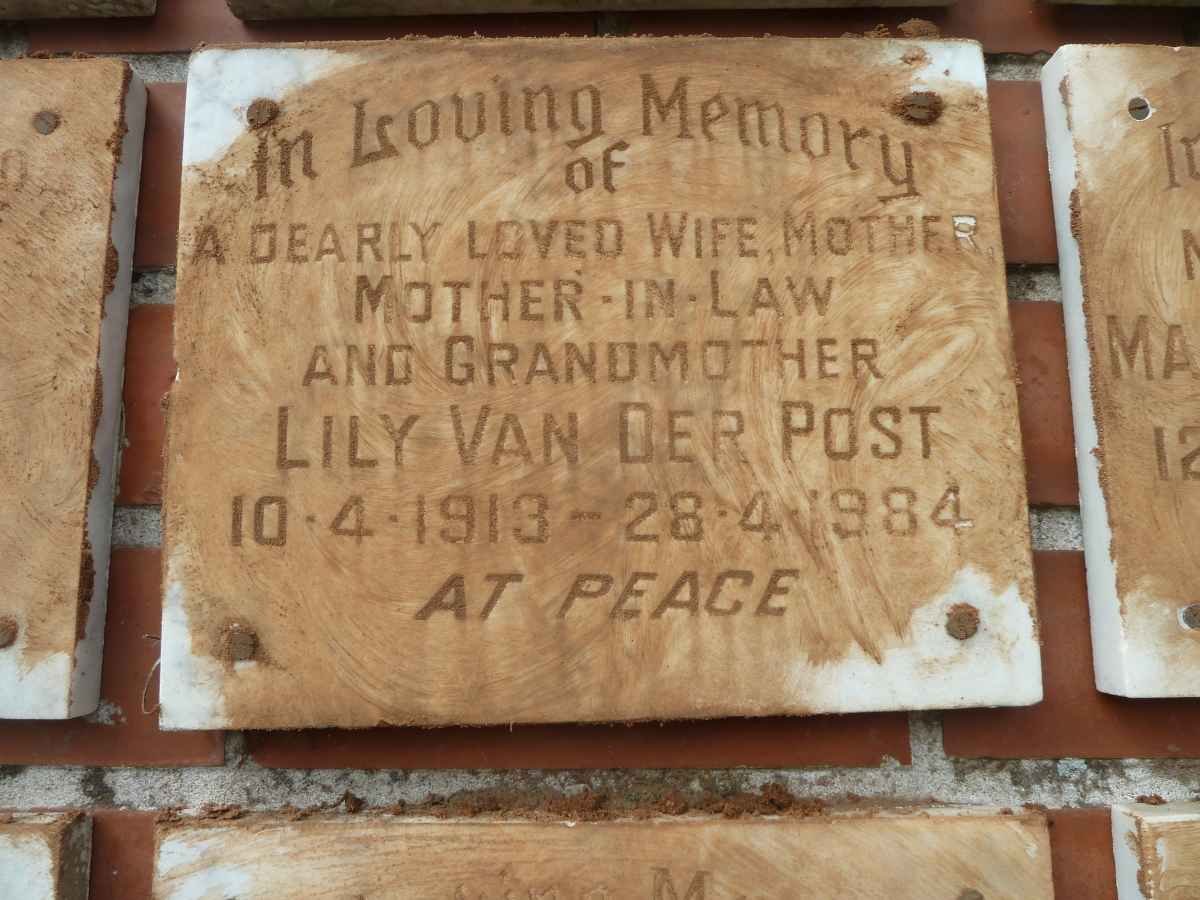 POST Lily, van der 1913-1984