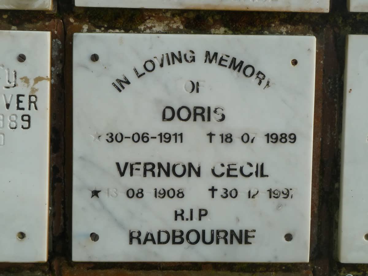 RADBOURNE Vernon Cecil 1908-1997 &amp; Doris 1911-1989