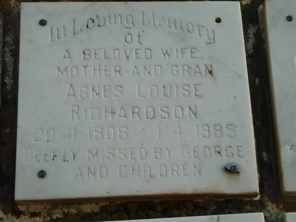 RICHARDSON Agnes Louise 1908-1989