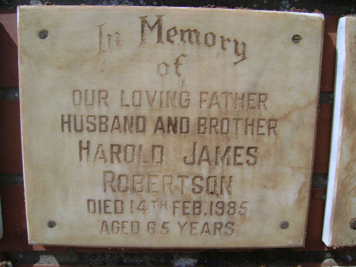 ROBERTSON Harold James -1985