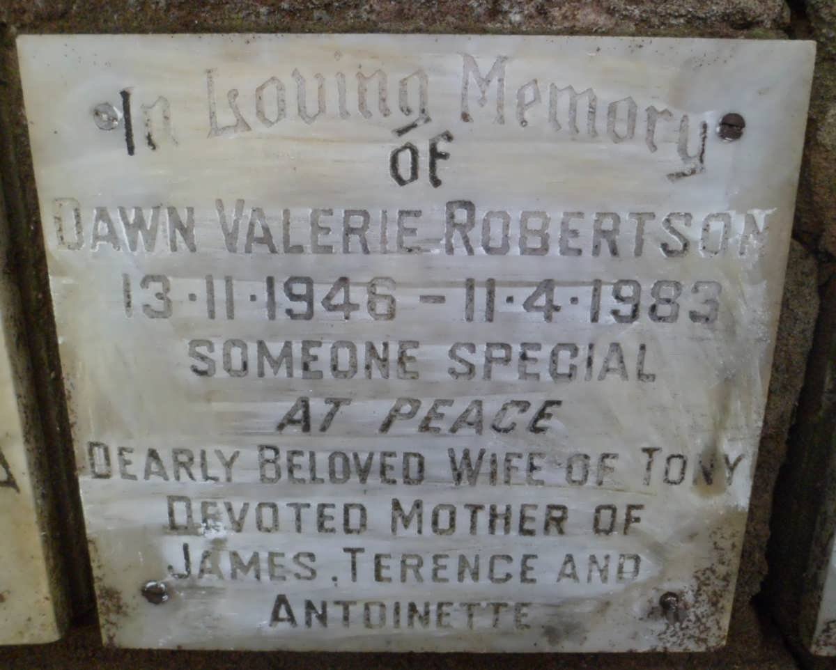 ROBERTSON Dawn Valerie 1946-1983