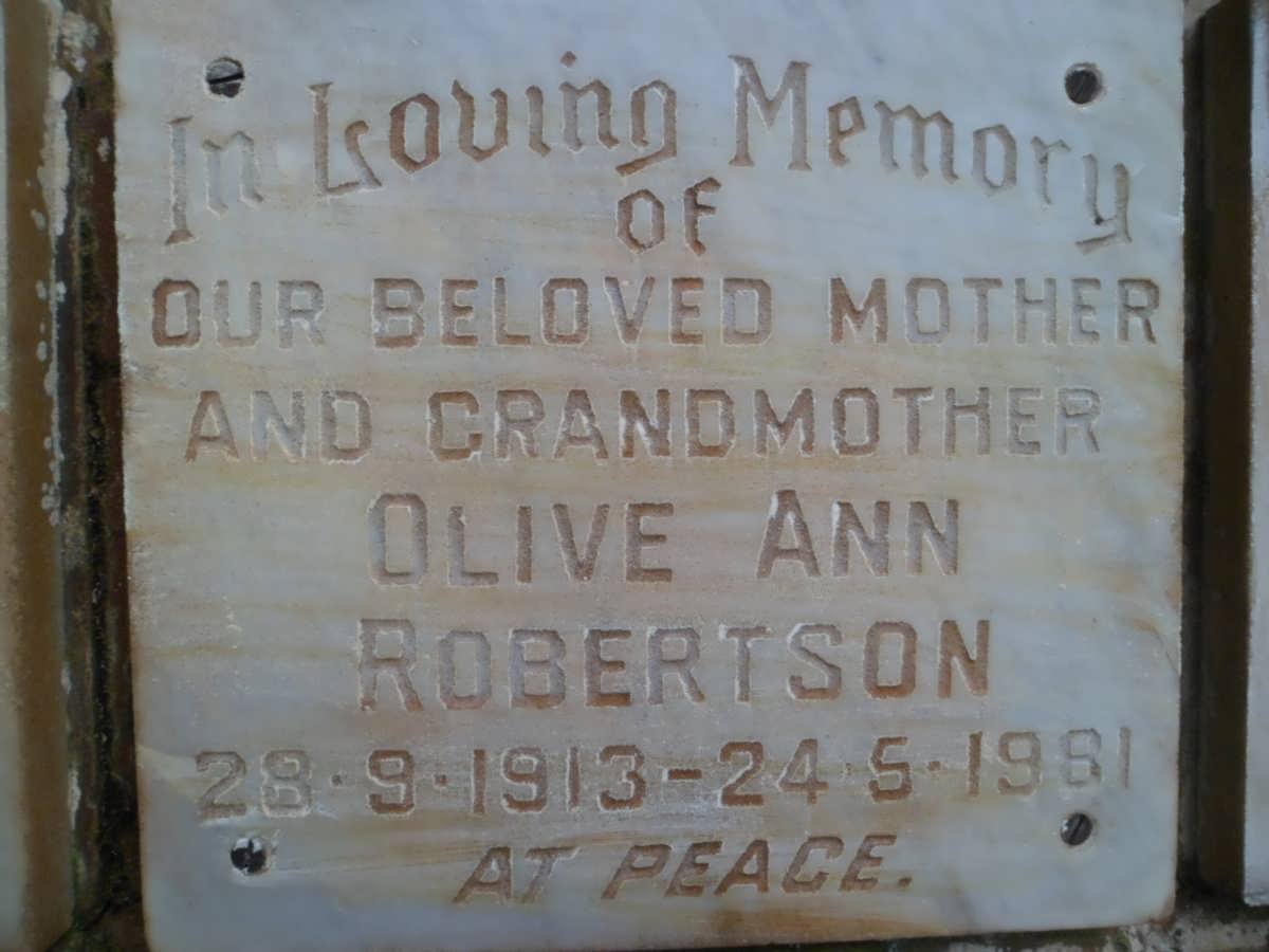ROBERTSON Olive Ann 1913-1981