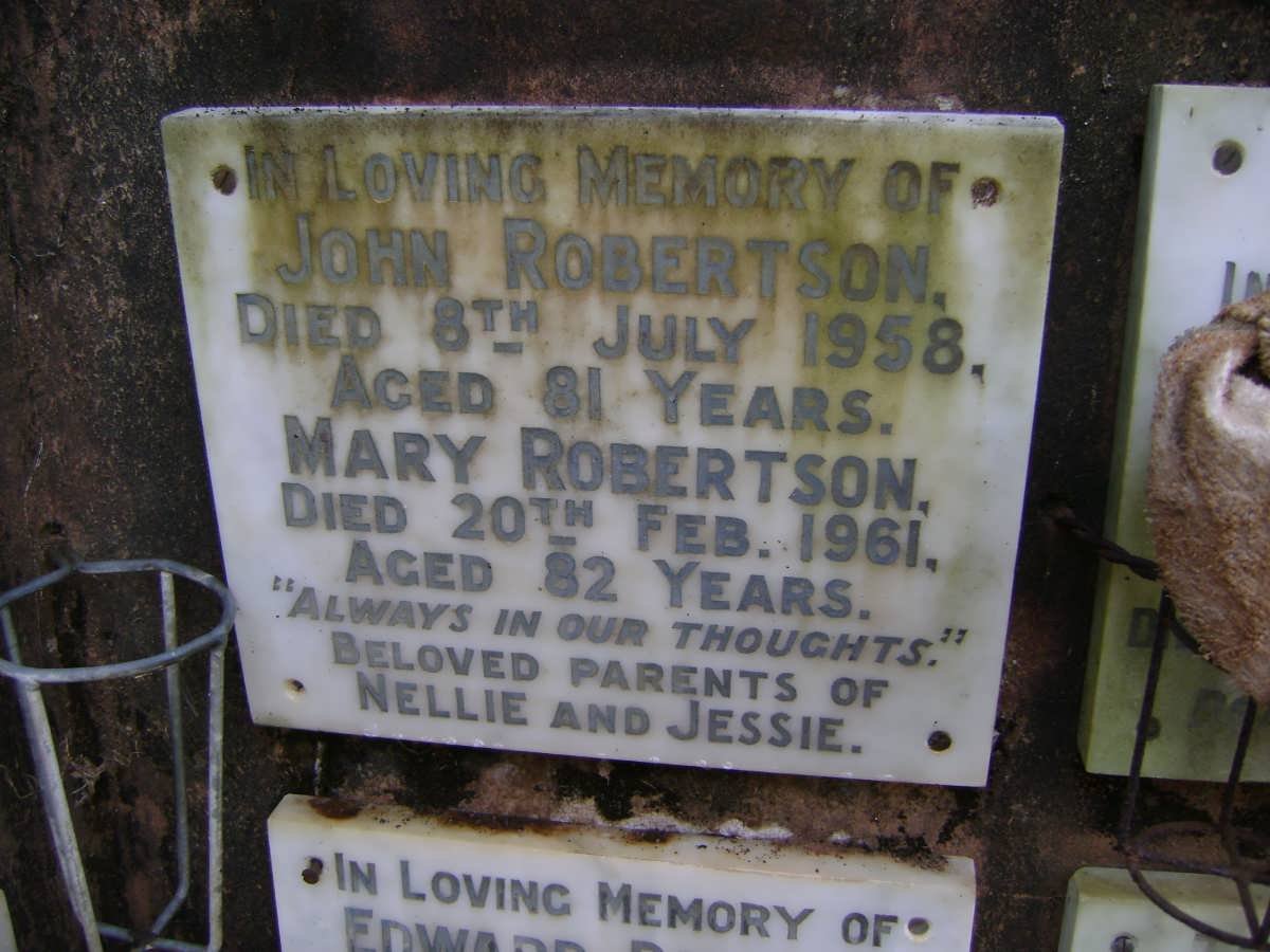 ROBERTSON John -1958 &amp; Mary -1961