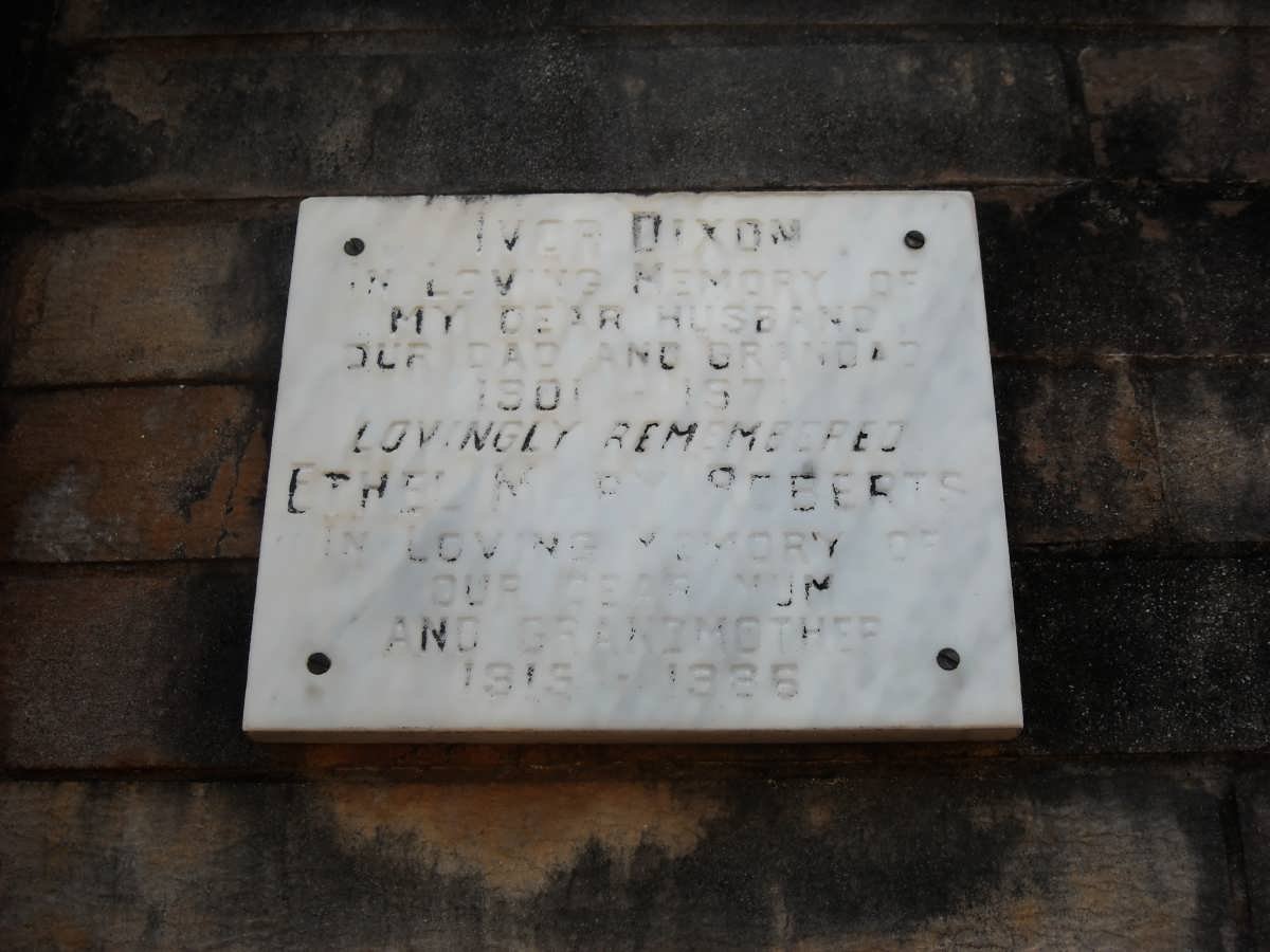 ROBERTS Ivor Dixon 1901-1971 &amp; Ethel Mary 1915-1986