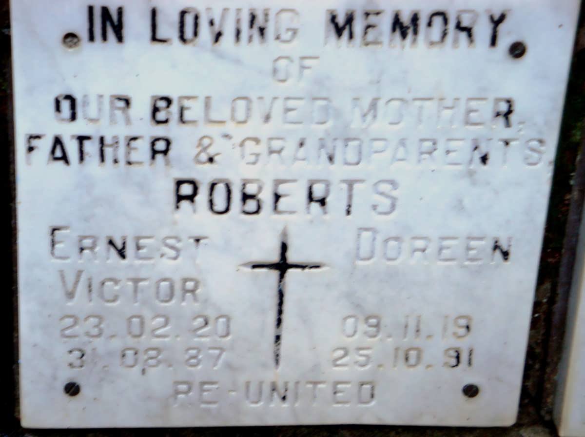 ROBERTS Ernest Victor 1920-1987 &amp; Doreen 1919-1991