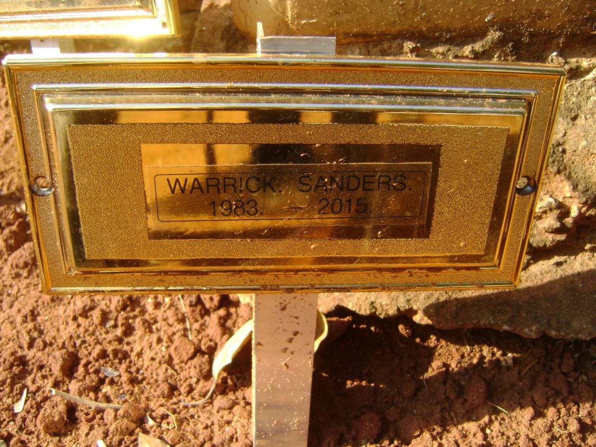 SANDERS Warrick 1983-2015