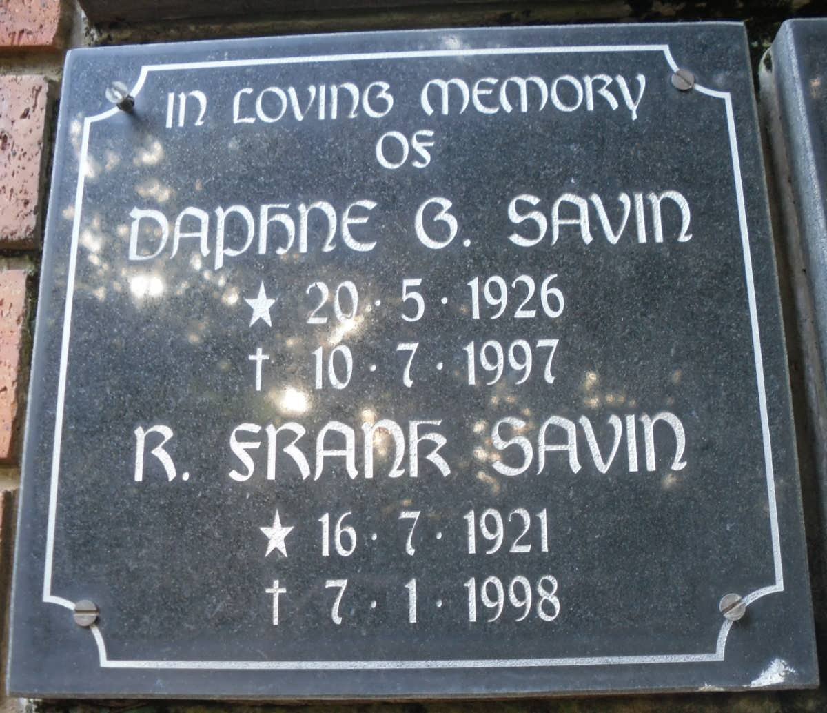 SAVIN R.Frank 1921-1998 &amp; Daphne G. 1926-1997