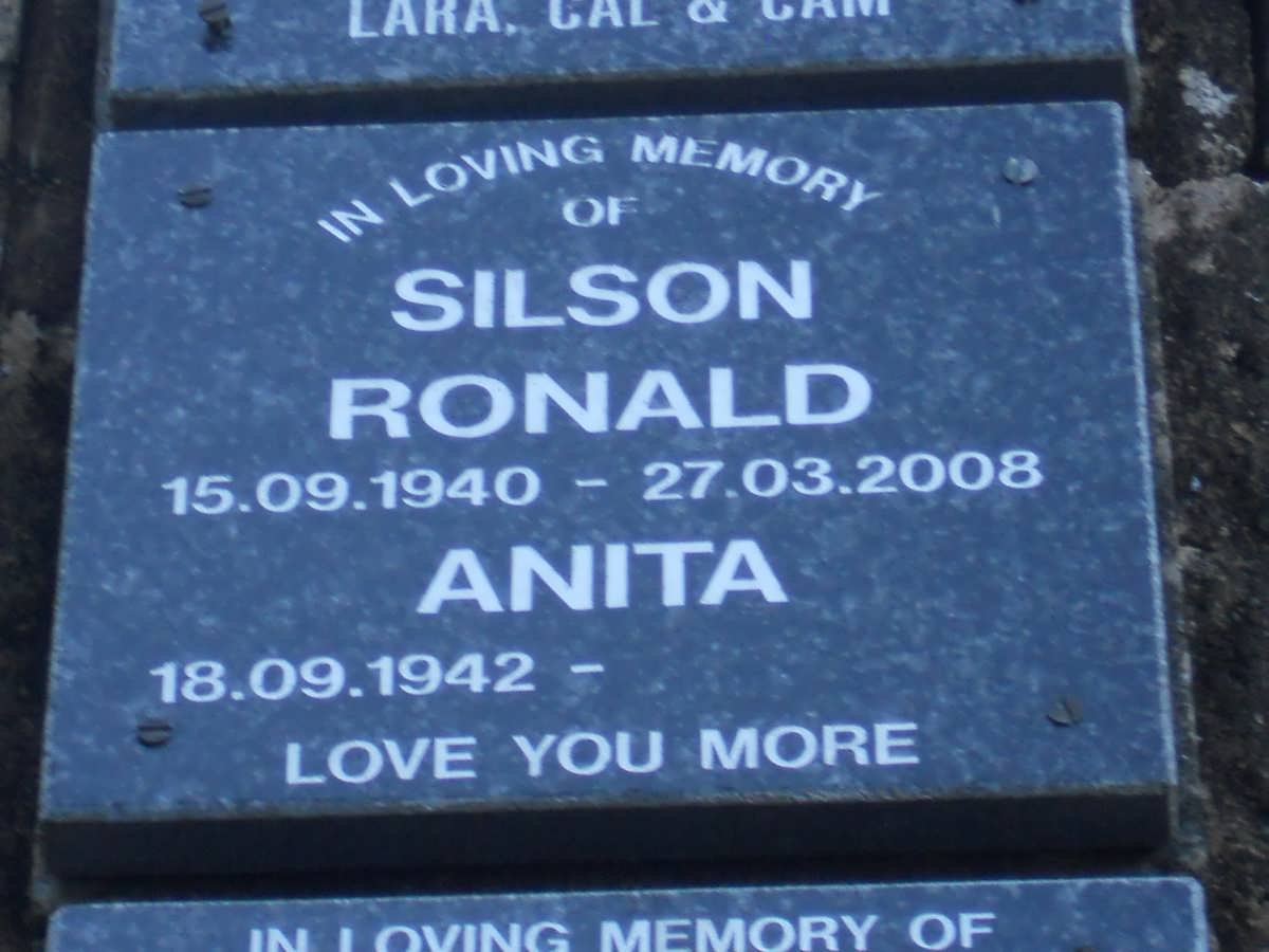 SILSON Ronald 1940-2008 &amp; Anita 1942-