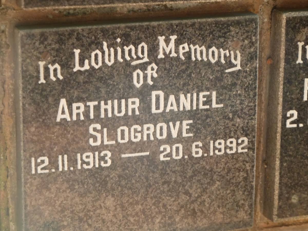 SLOGROVE Arthur Daniel 1913-1992