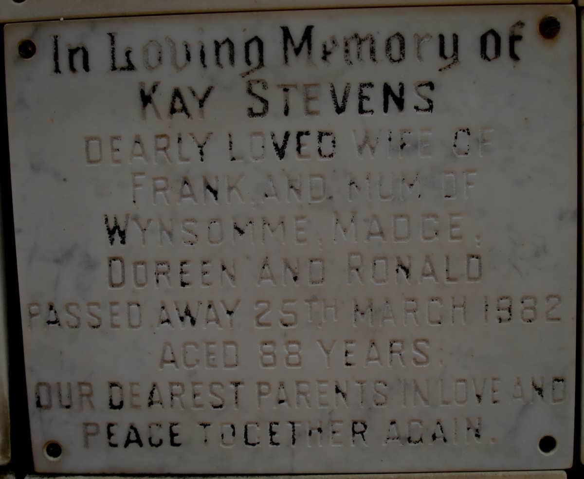STEVENS Kay -1982