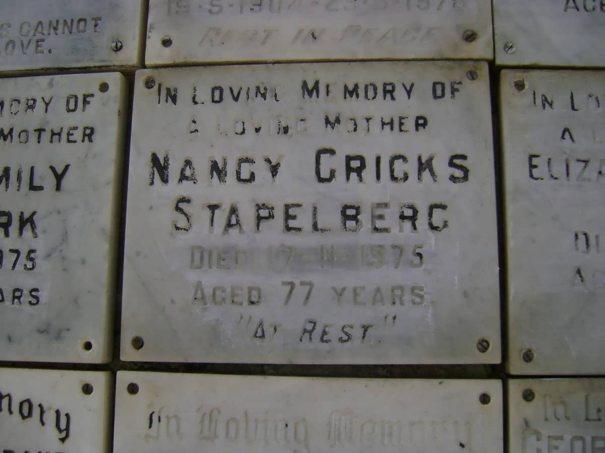 STAPELBERG Nancy Gricks -1975