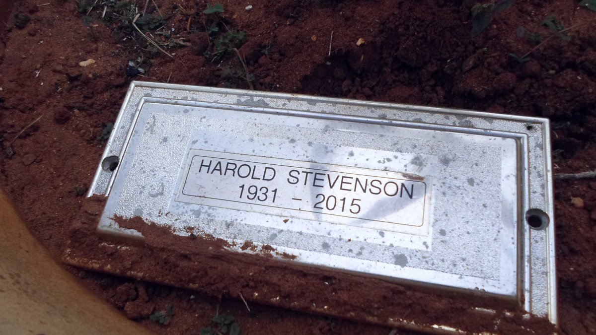 STEVENSON Harold 1931-2015