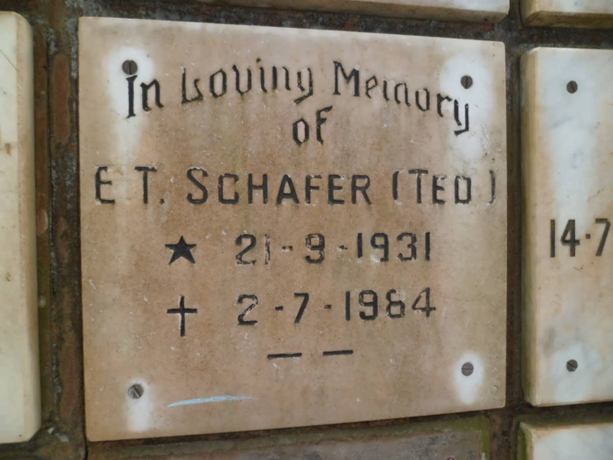 SCHAFER E.T. 1931-1984