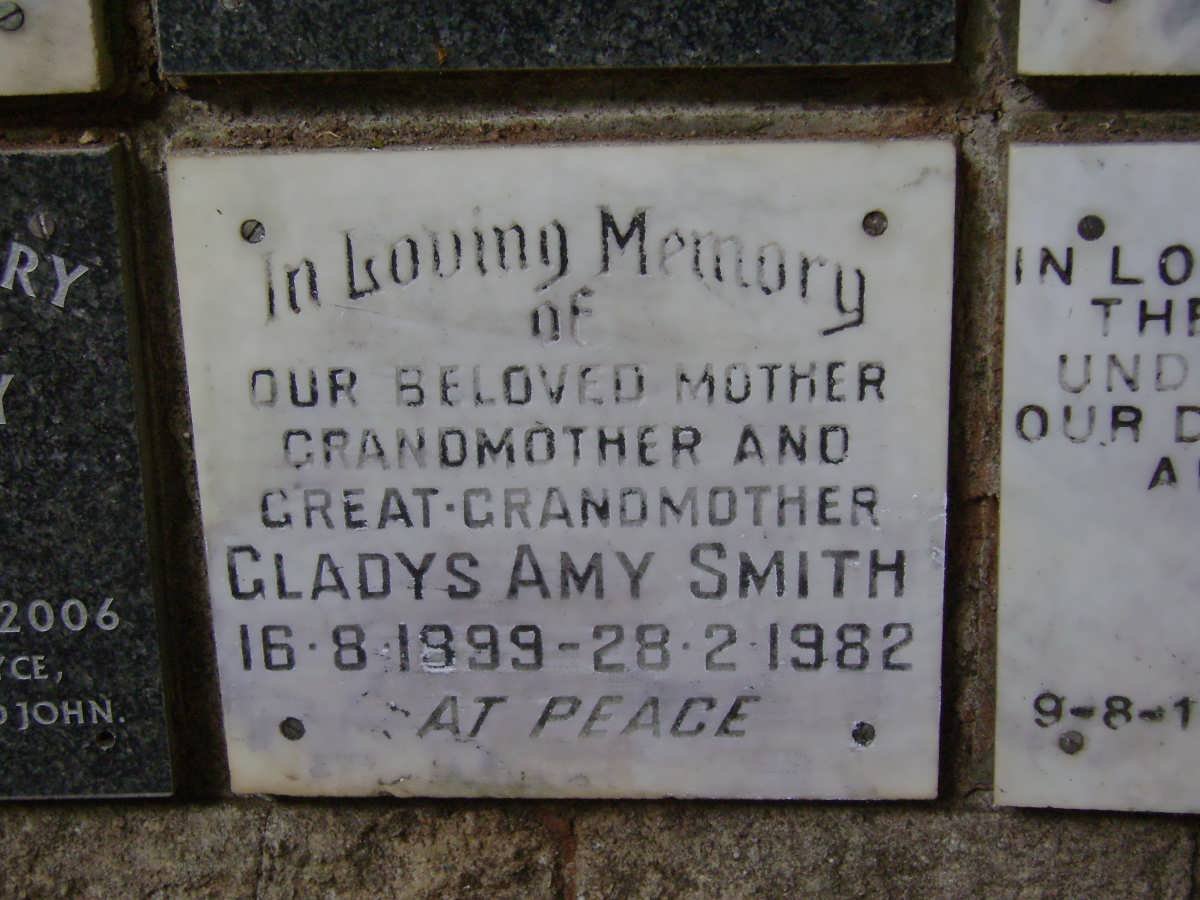SMITH Gladys Amy 1899-1982