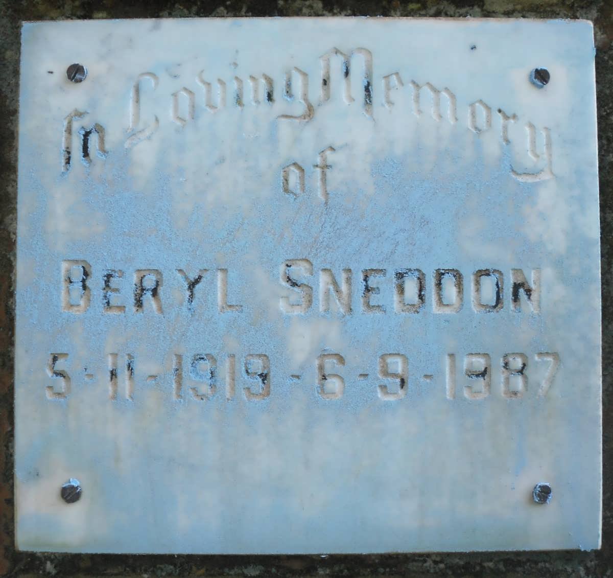 SNEDDON Beryl 1919-1987