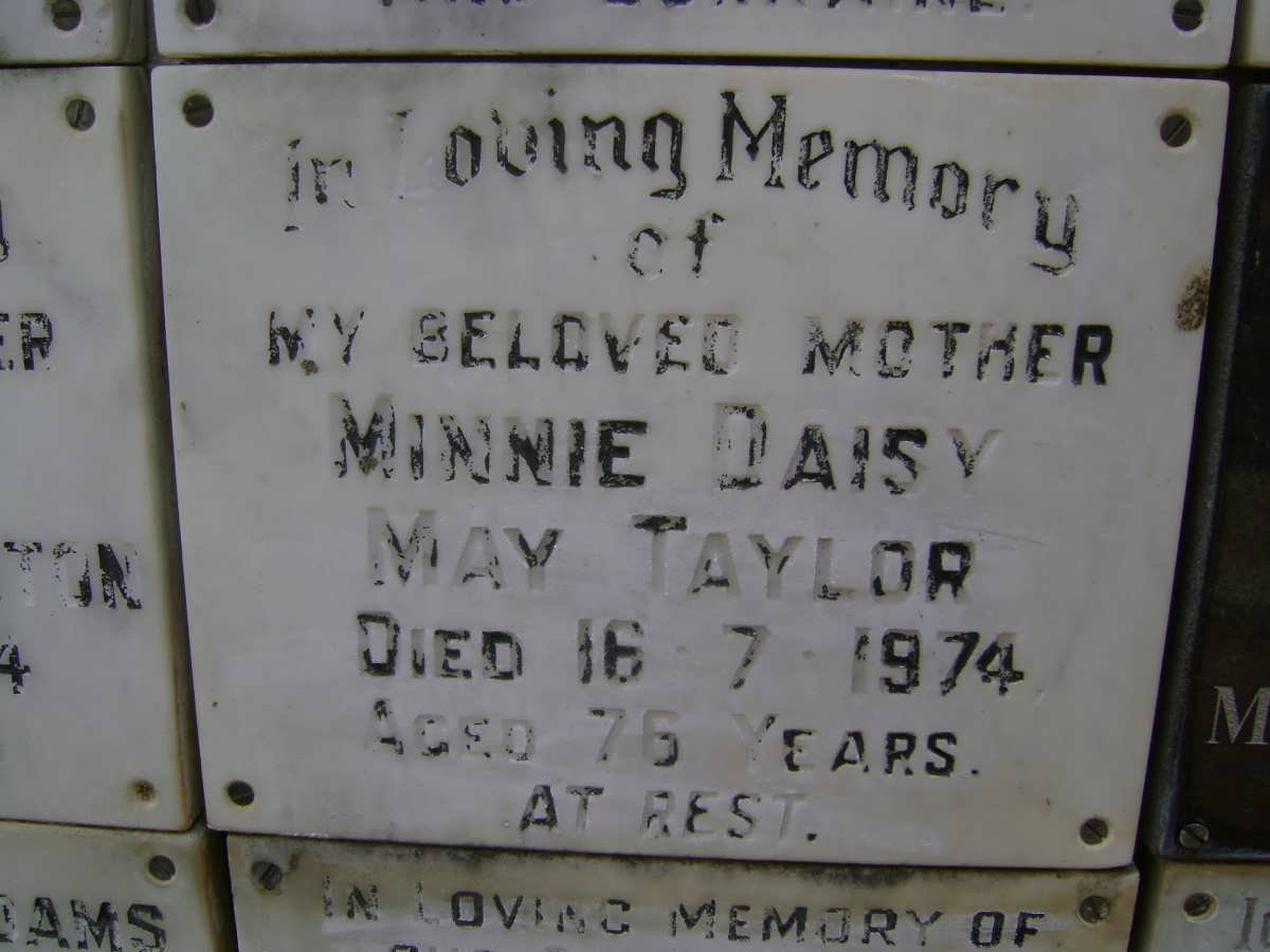 TAYLOR Minnie Daisy May -1974