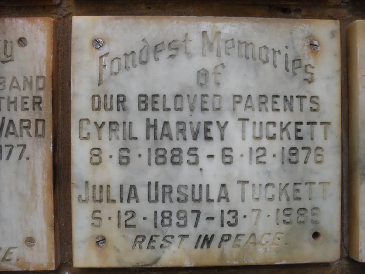 TUCKETT Cyril Harvey 1885-1976 &amp; Julia Ursula 1897-1989