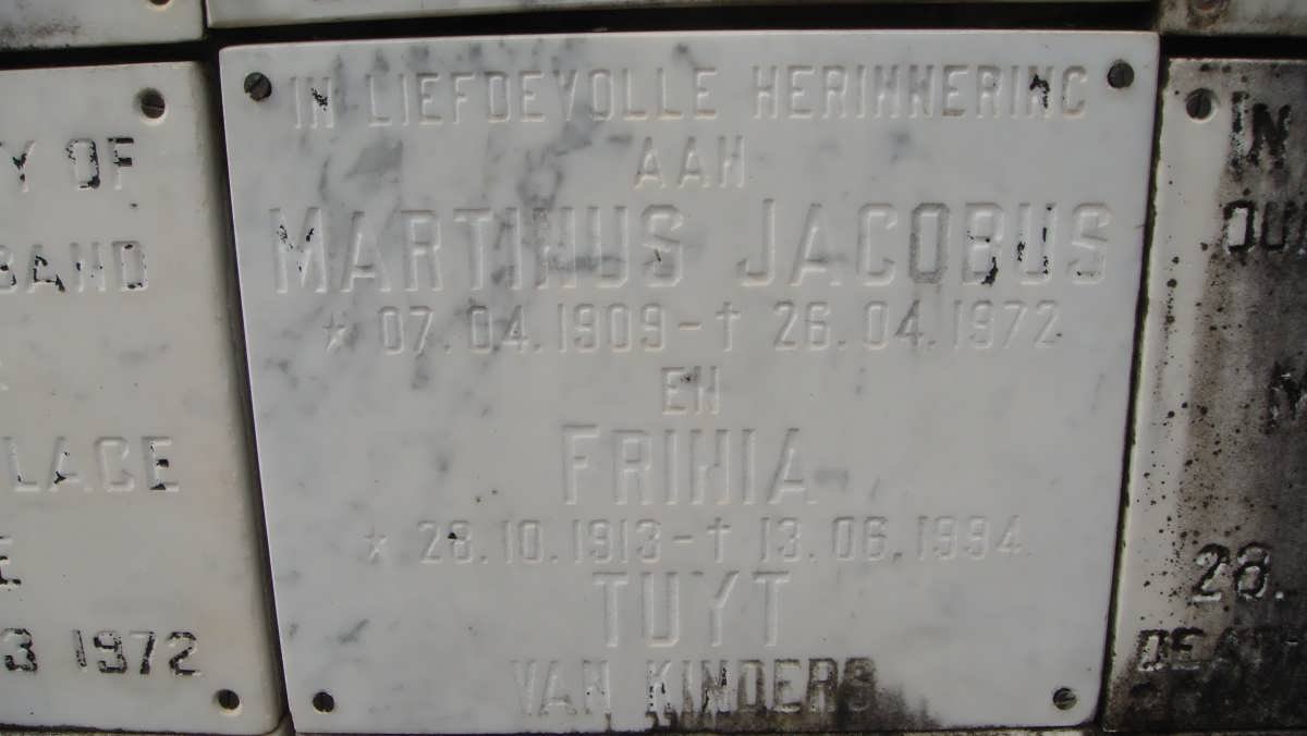 TUYT Martinus Jacobus 1909-1972 &amp; Frinia1913-1994
