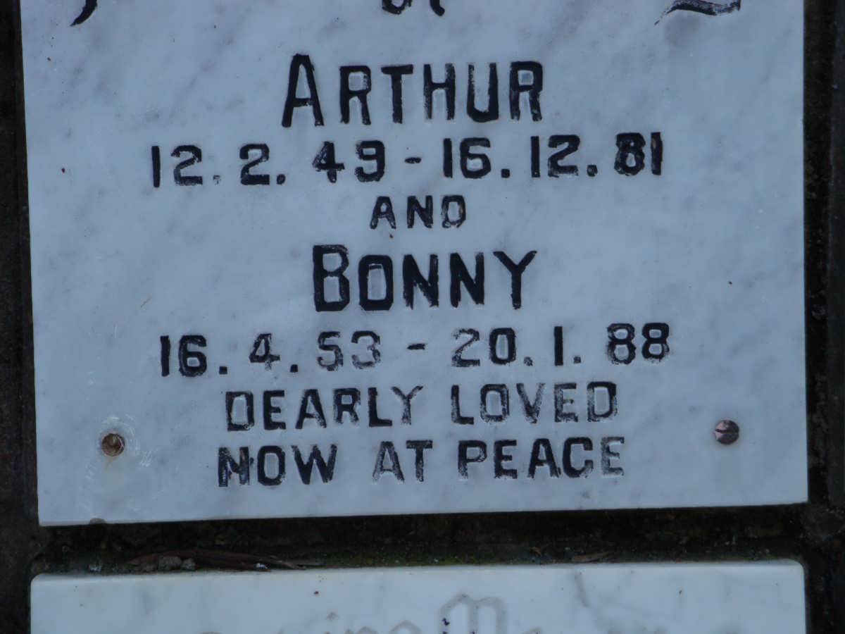 ? Arthur 1949-1981 &amp; Bonny 1953-1988