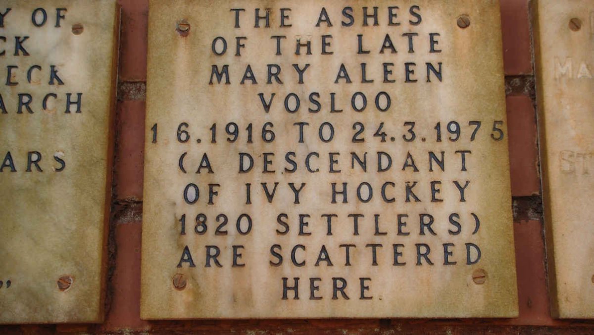 VOSLOO Mary Aleen 1916-1975