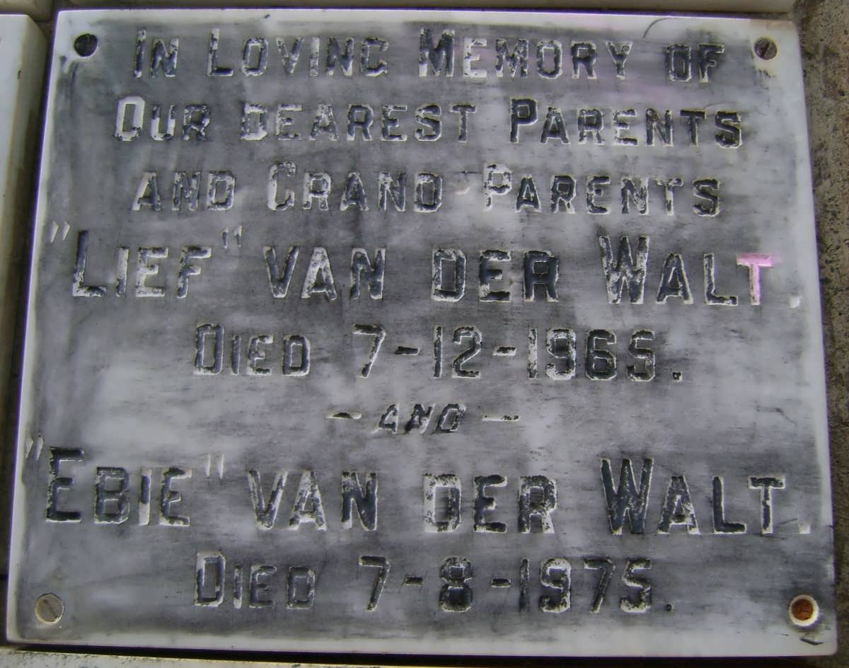 WALT Lief, van der -1965 &amp; Ebie -1975
