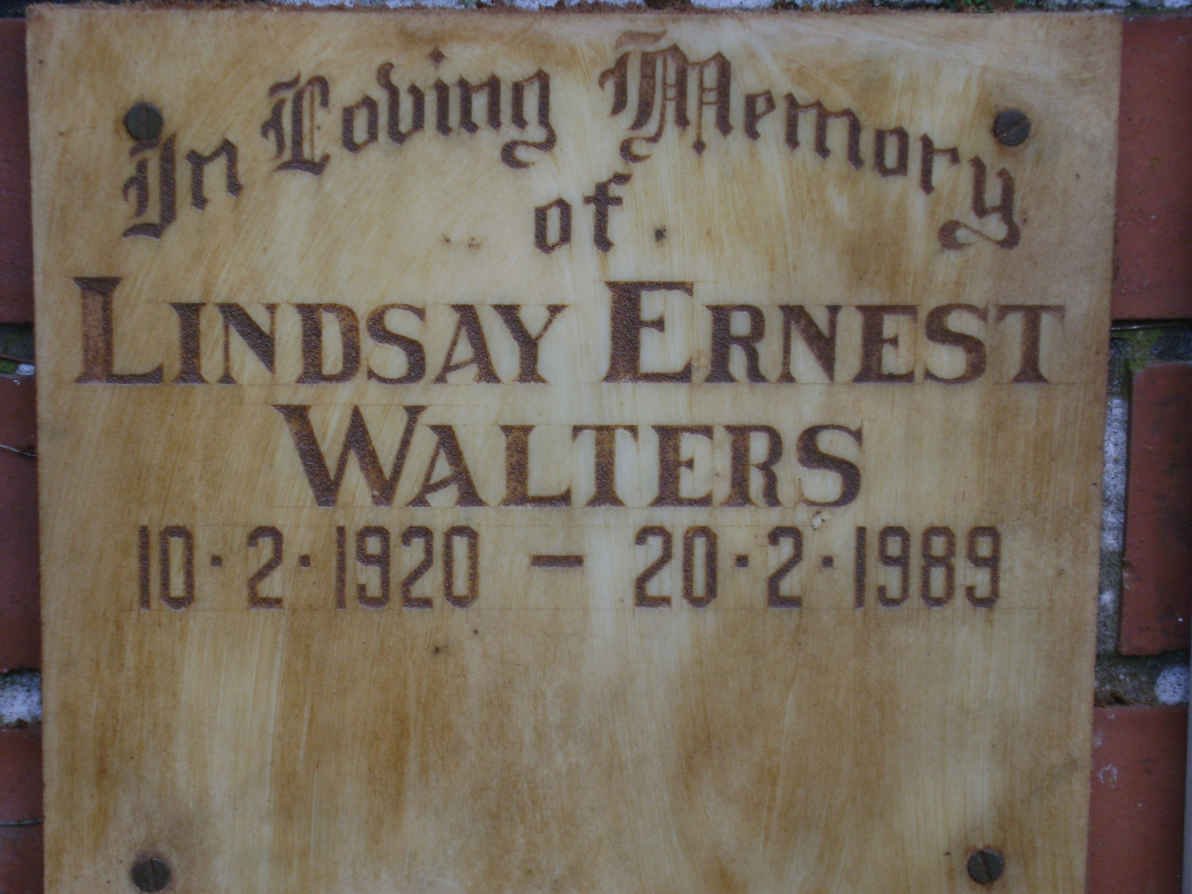 WALTERS Lindsay Ernest 1920-1989