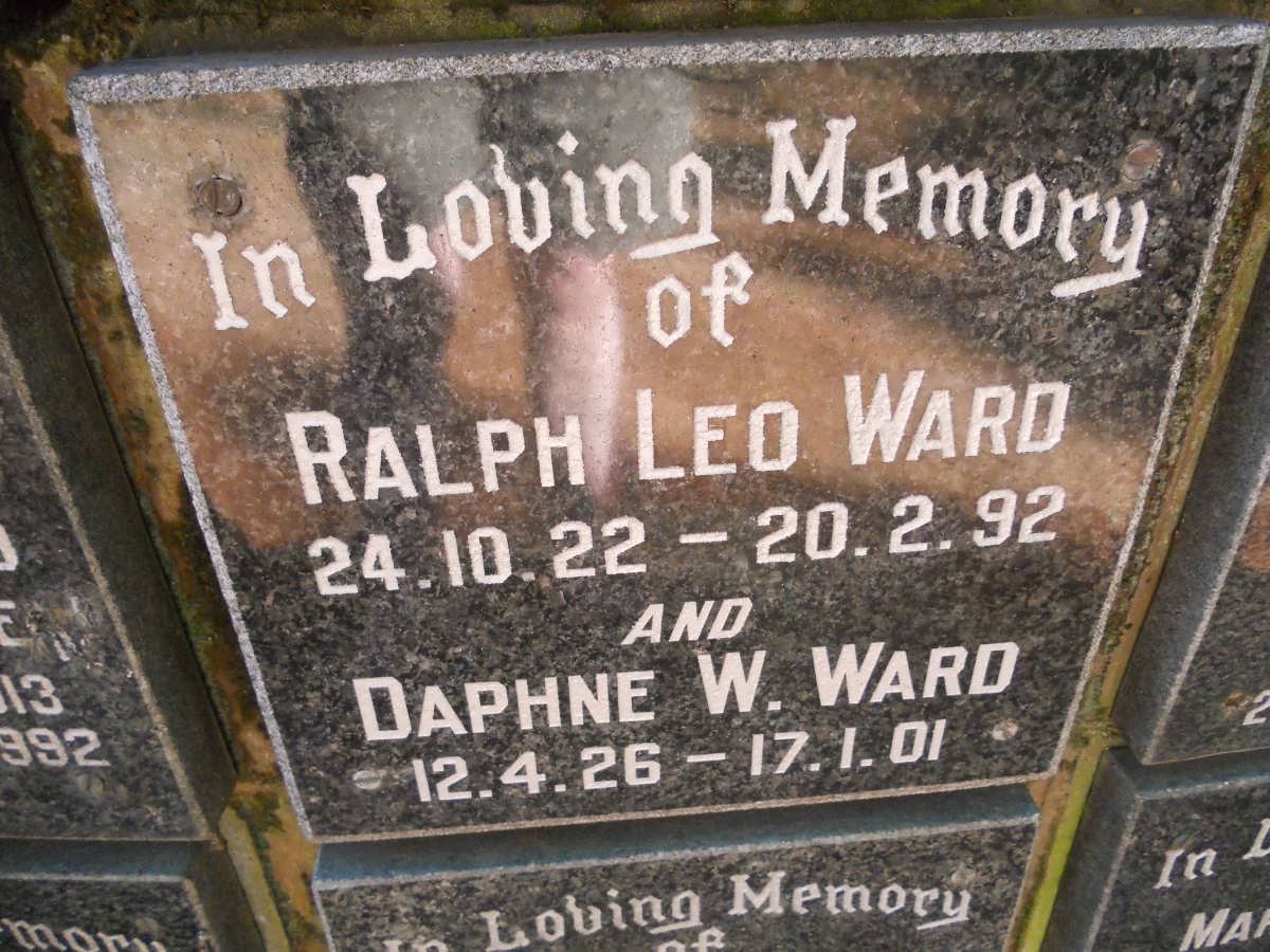 WARD Ralph Leo 1922-1992 &amp; Daphne W. 1926-2001