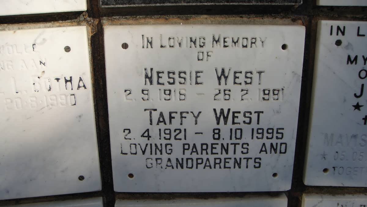 WEST Taffy 1921-1995 &amp; Nessie 1916-1991