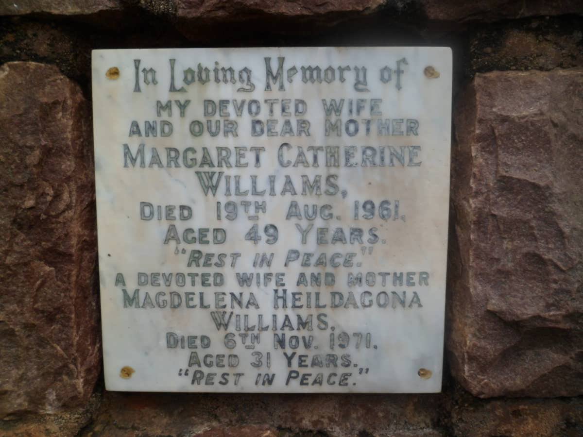 WILLIAMS Margaret Catherine -1961 :: WILLIAMS  Magdelena Heildagona -1971