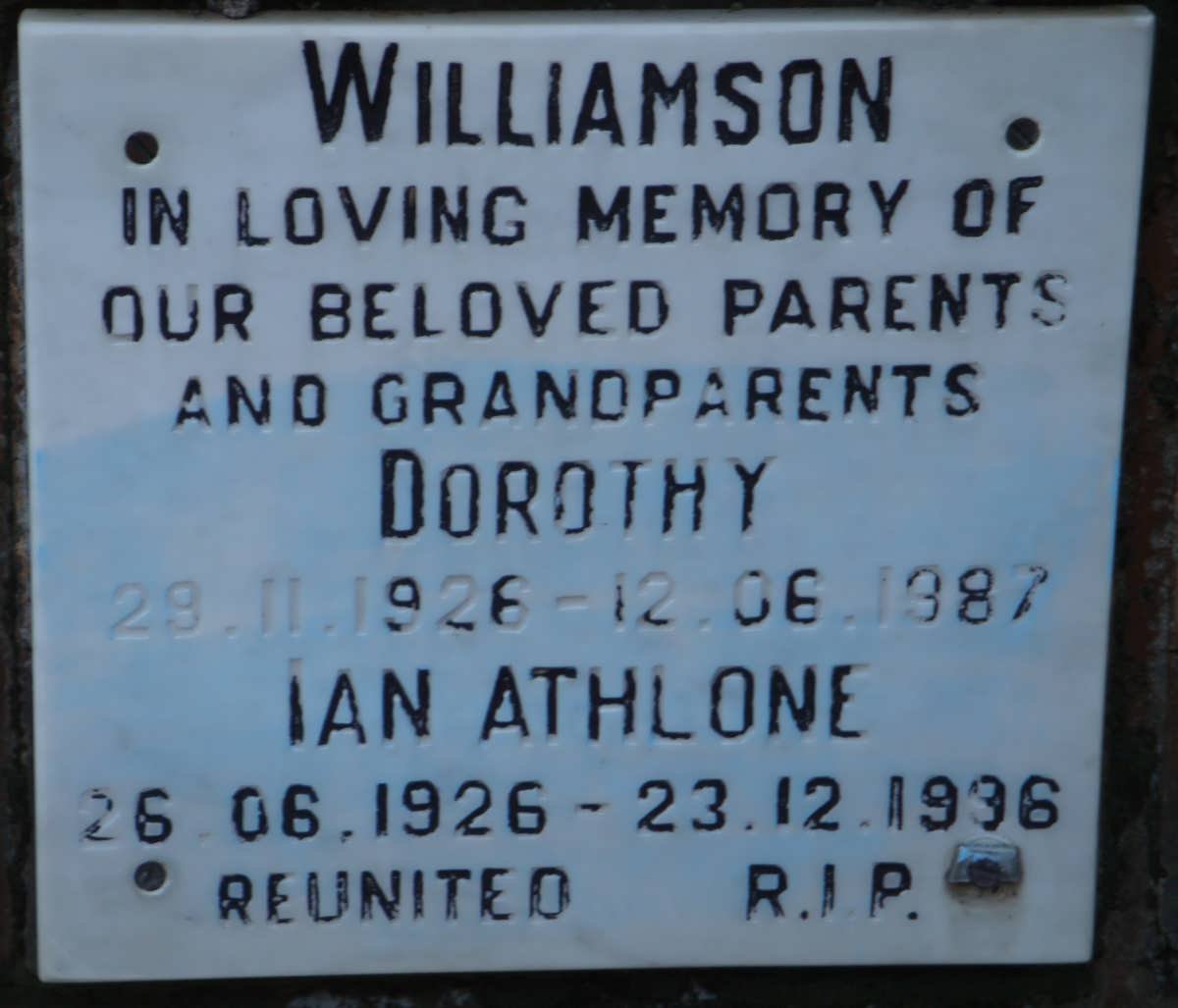 WILLIAMSON Ian Athlone 1926-1996 &amp; Dorothy 1926-1987