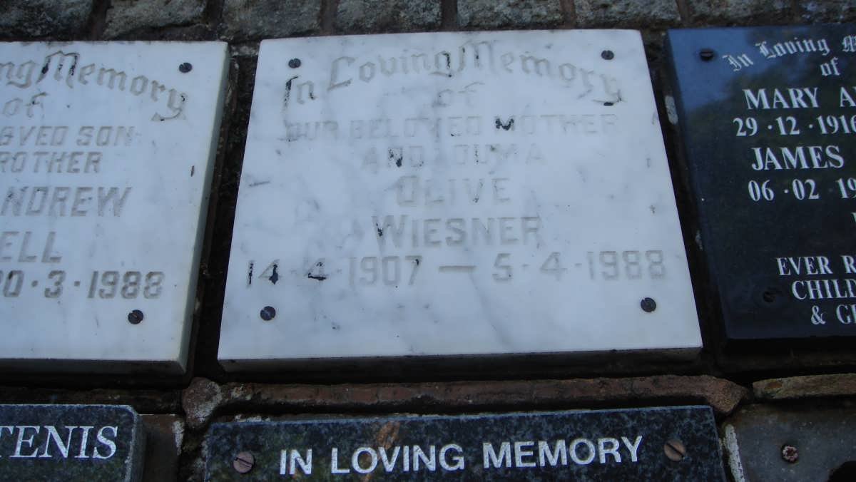 WIESNER Olive 1907-1988