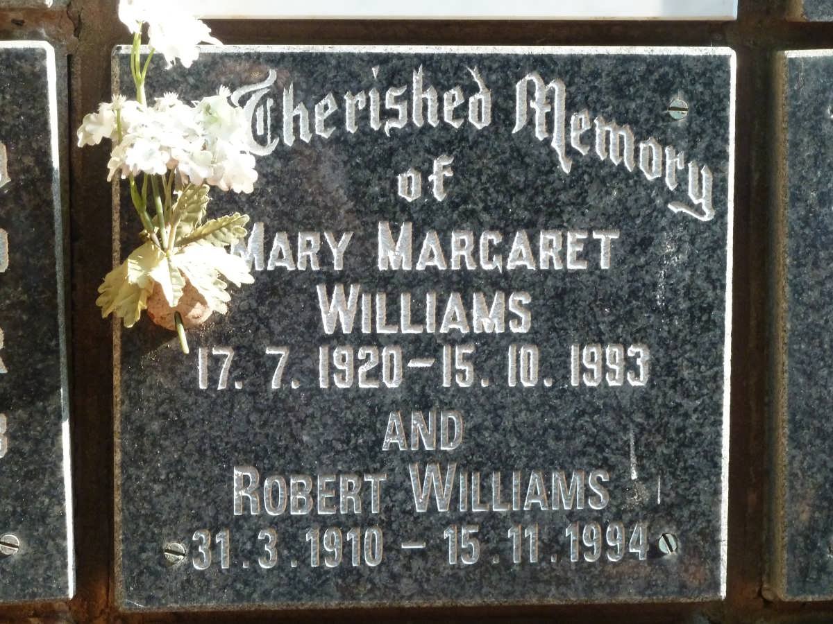 WILLIAMS Robert 1910-1994 &amp; Mary Margaret 1920-1993
