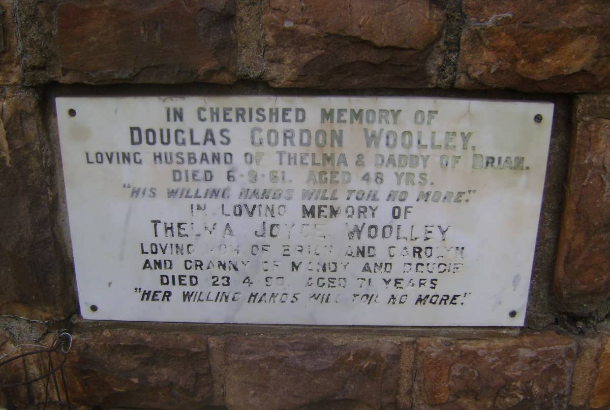 WOOLLEY Douglas Gordon -1961 &amp; Thelma Joyce -1990
