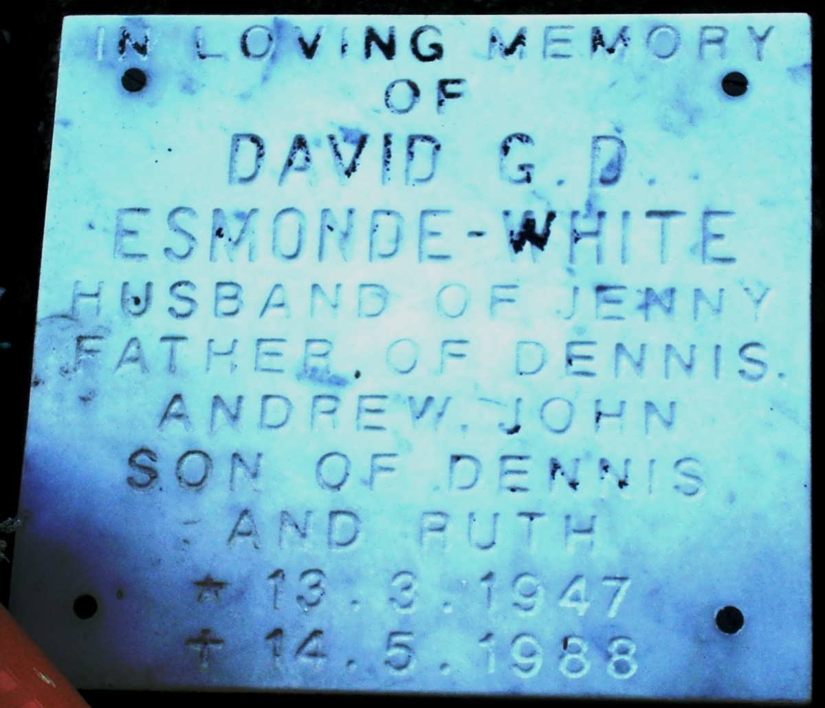 WHITE David G.D., Esmonde 1947-1988