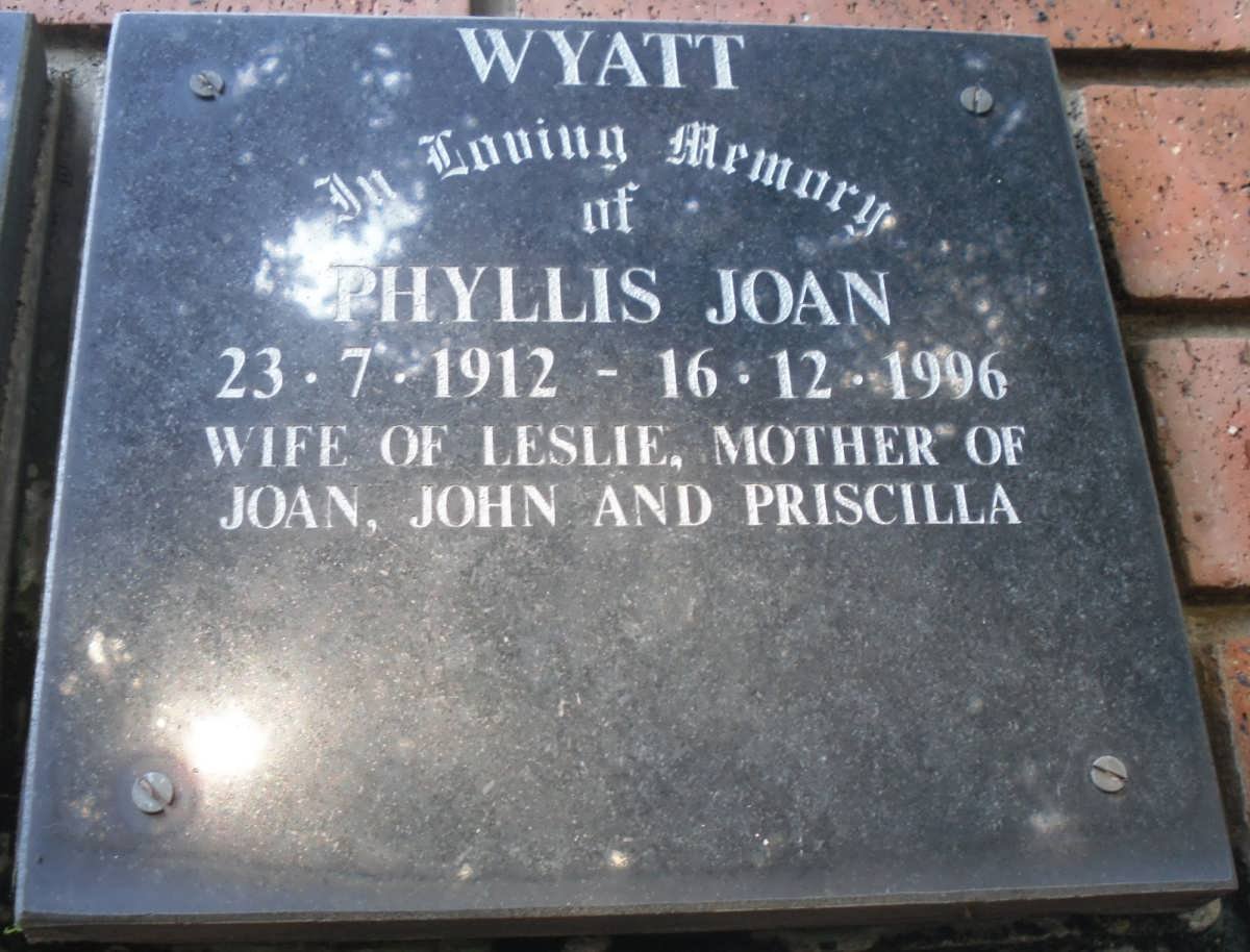 WYATT Phyllis Joan 1912-1996