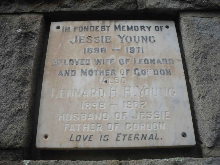 YOUNG Leonard H.H. 1898-1982 &amp; Jessie 1898-1971