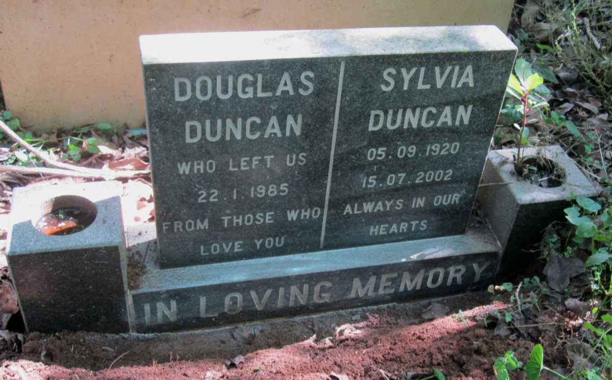 DUNCAN Douglas -1985 &amp; Sylvia 1920-2002