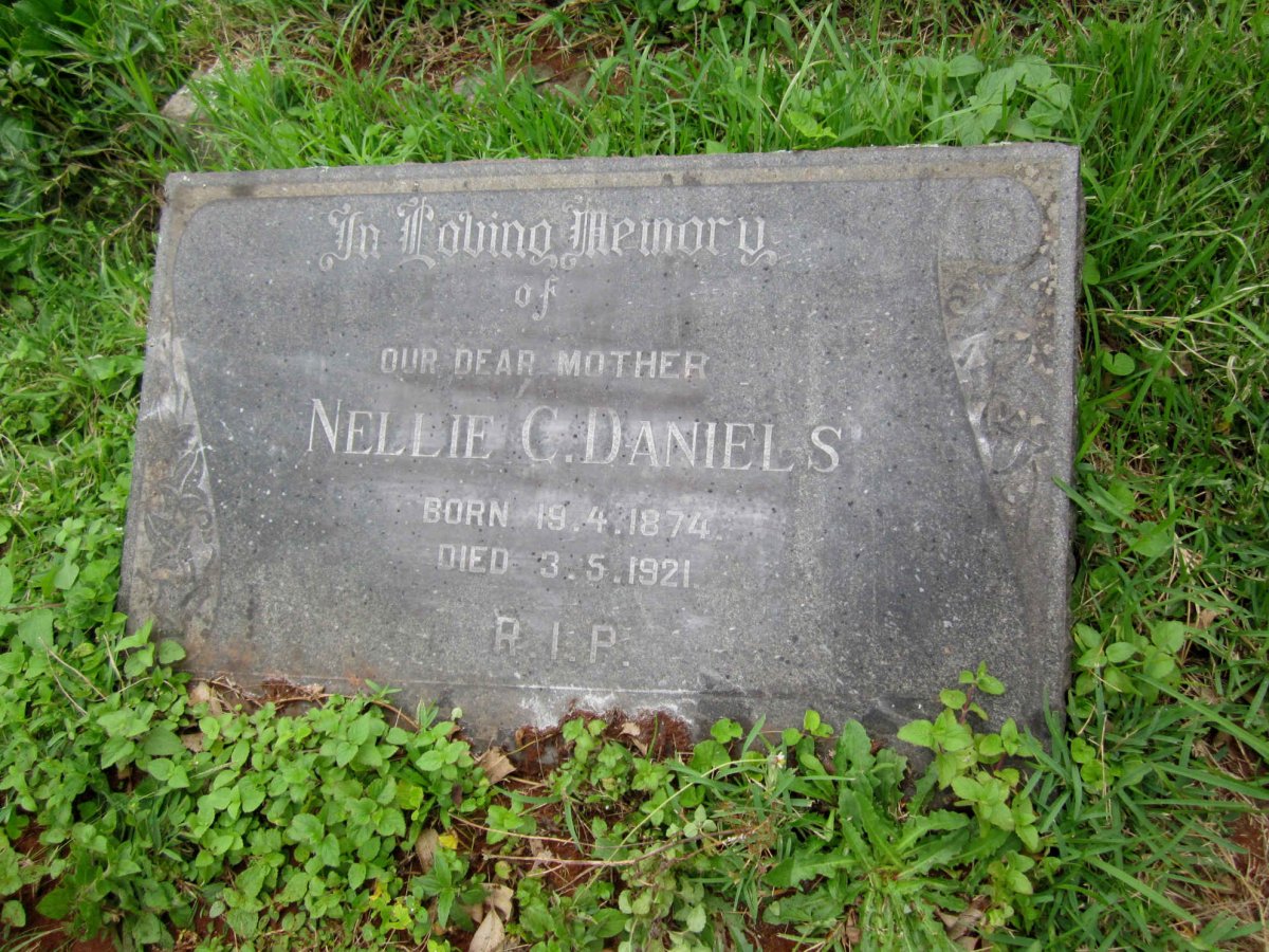 DANIELS Nellie C. 1874-1921