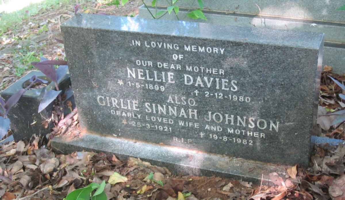 DAVIES Nellie 1899-1980 :: JOHNSON Girlie Sinnah 1921-1982