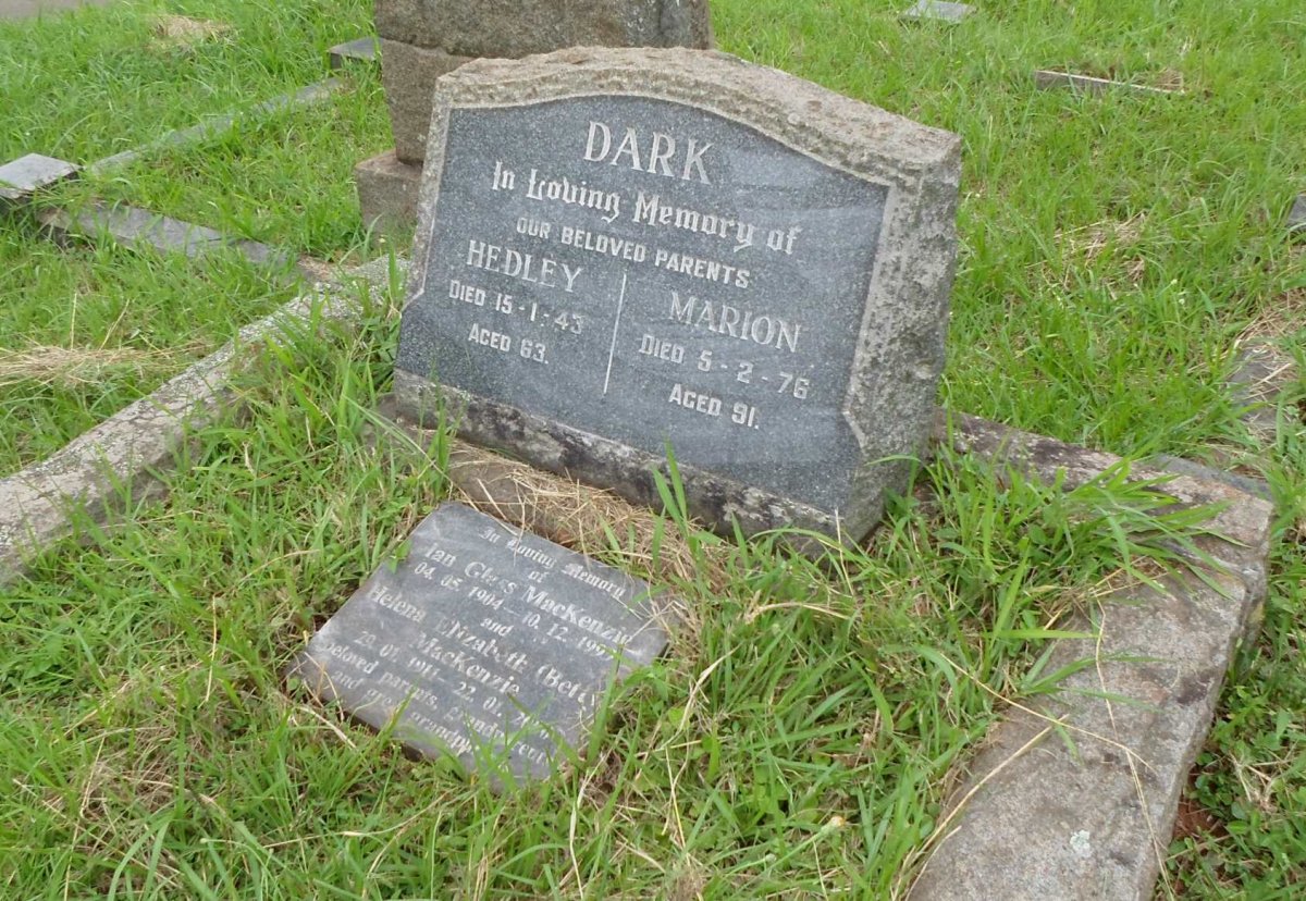 DARK Hedley -1943 &amp; Marion -1976 :: MACKENZIE Ian Glass 1904-1999 &amp; Helena Elizabeth 1911-2000