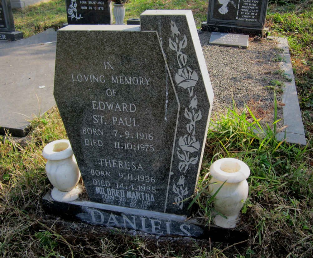 DANIELS Edward St. Paul 1916-1975 :: DANIELS Theresa 1926-1988 :: DANIELS Mildred Martha 1961-2002