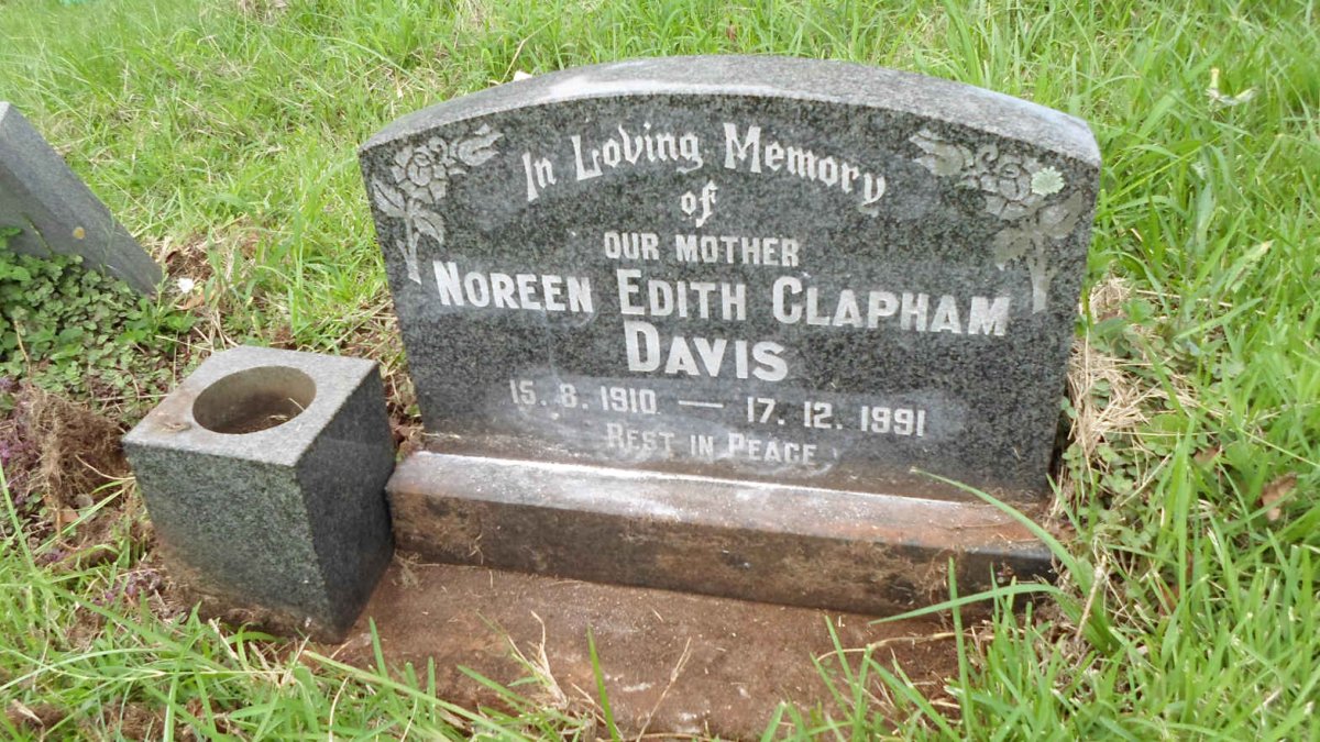 DAVIS Noreen Edith Clapham 1910-1991