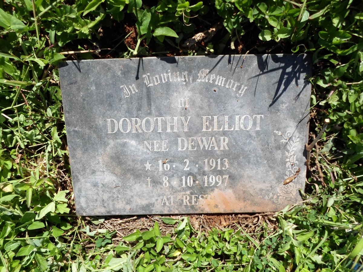 ELLIOT Dorothy nee DEWAR 1913-1997