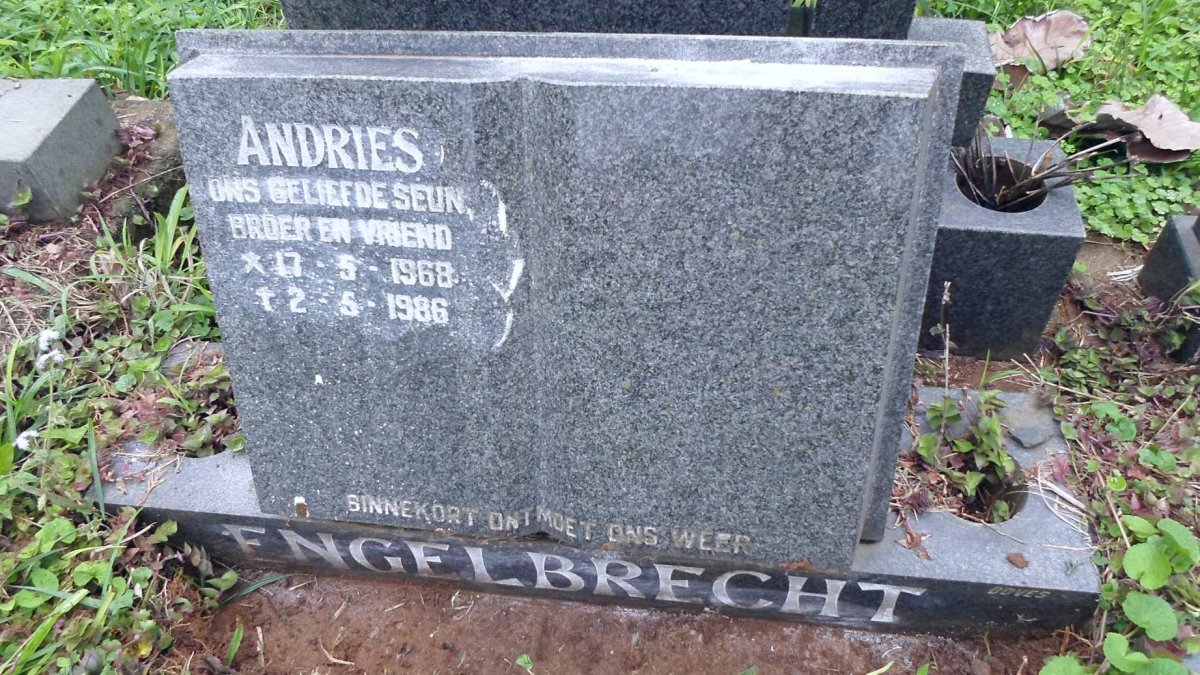 ENGELBRECHT Andries 1968-1986