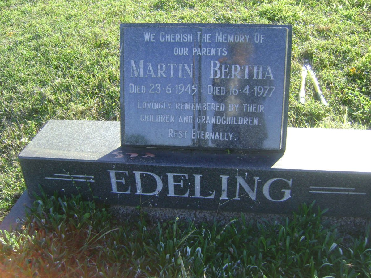 EDELING Martin -1945 &amp; Bertha -1977