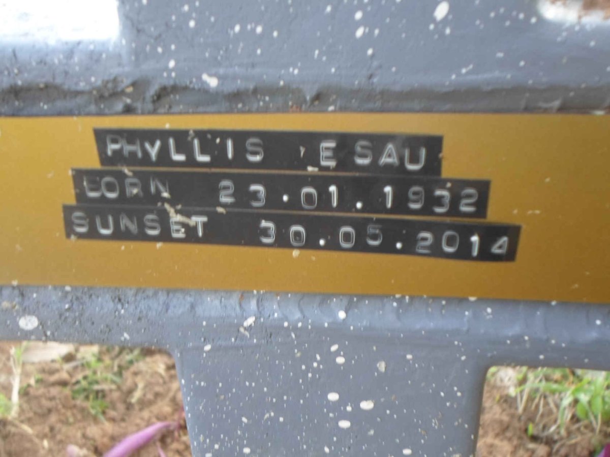 ESAU Phyllis 1932-2014