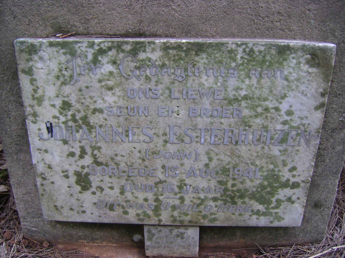 ESTERHUIZEN Johannes -1941
