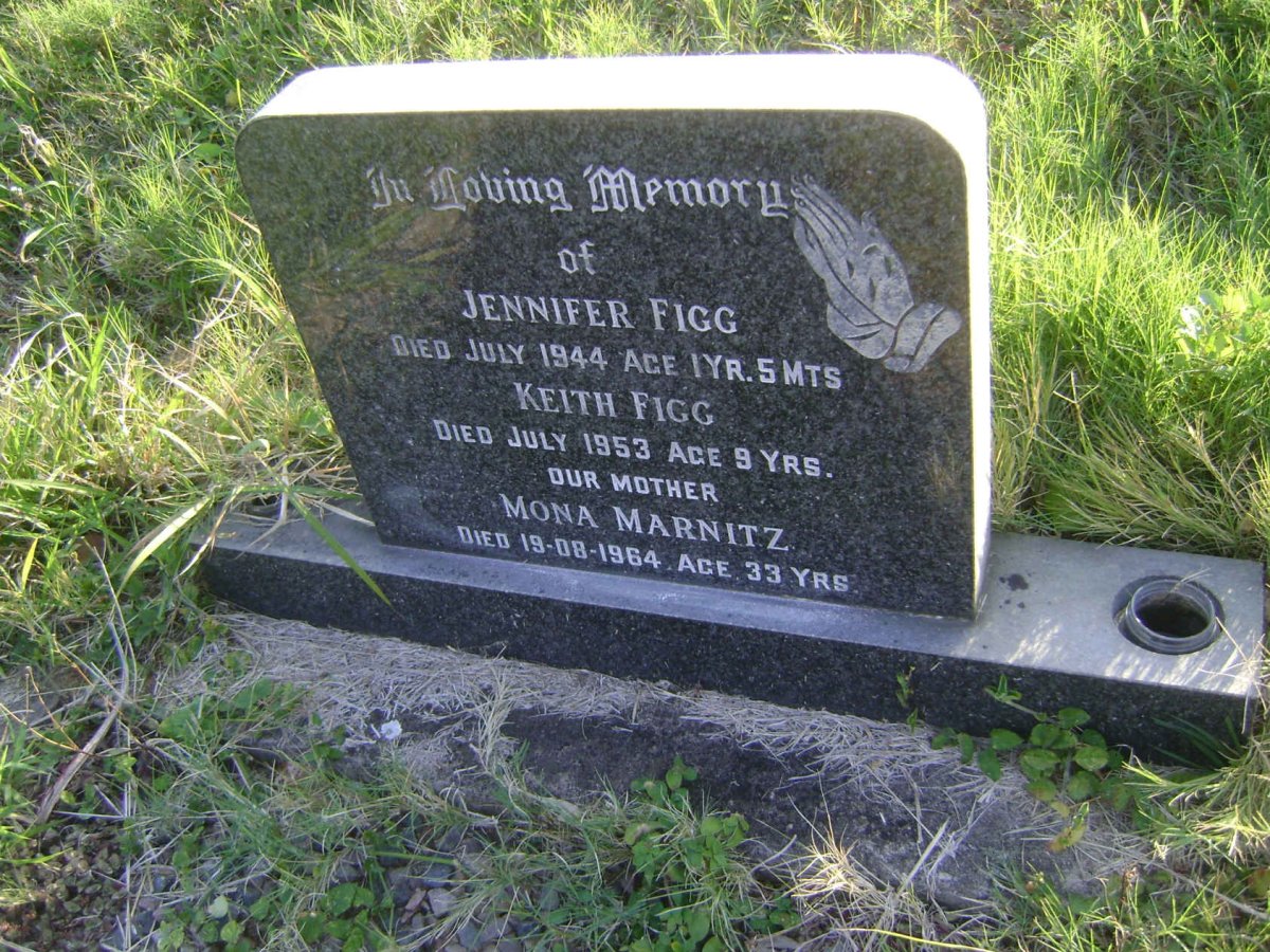 FIGG Jennifer -1944 :: FIGG Keith -1953 :: MARNITZ Mona -1964