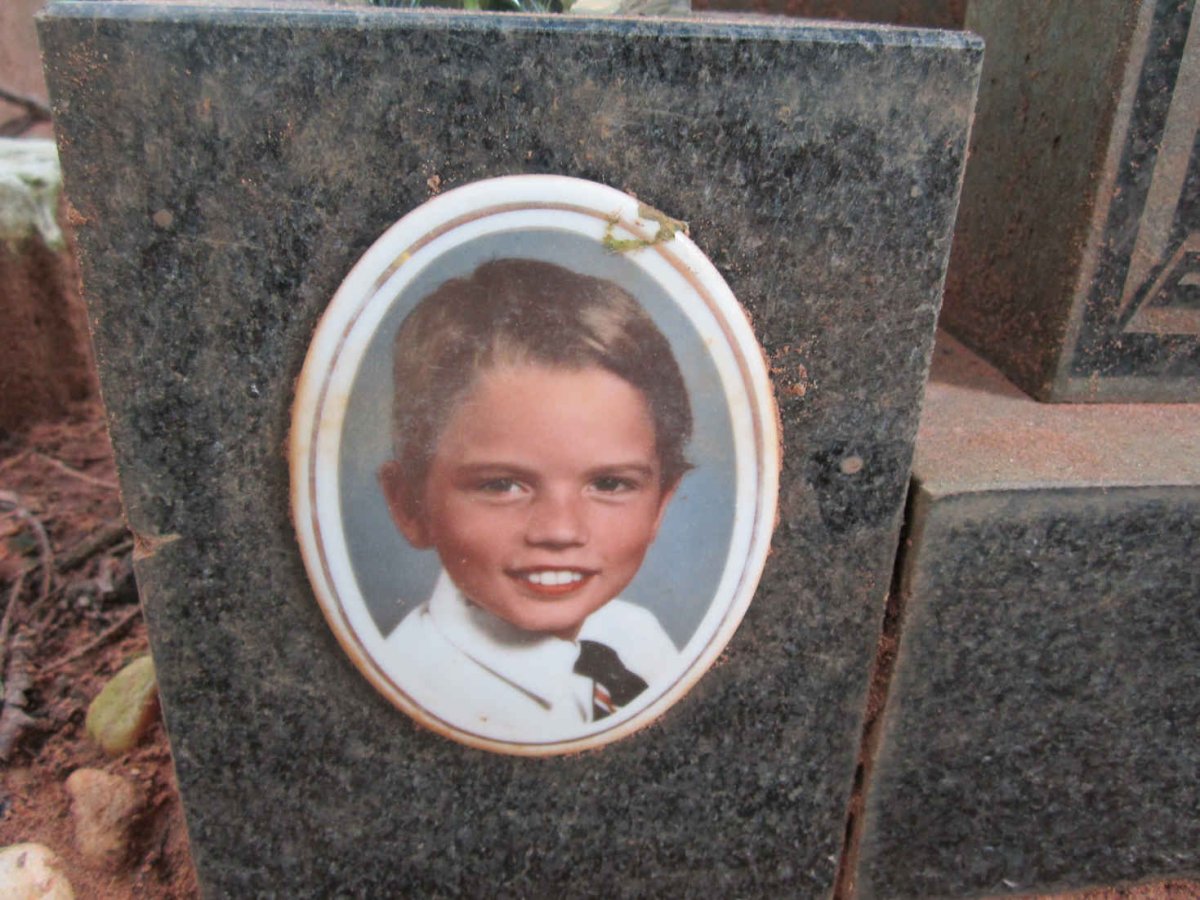 FIVAZ Shane Lourenston 1975-1985